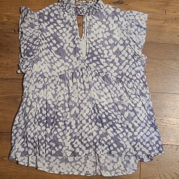 Top - Picture 1 of 4